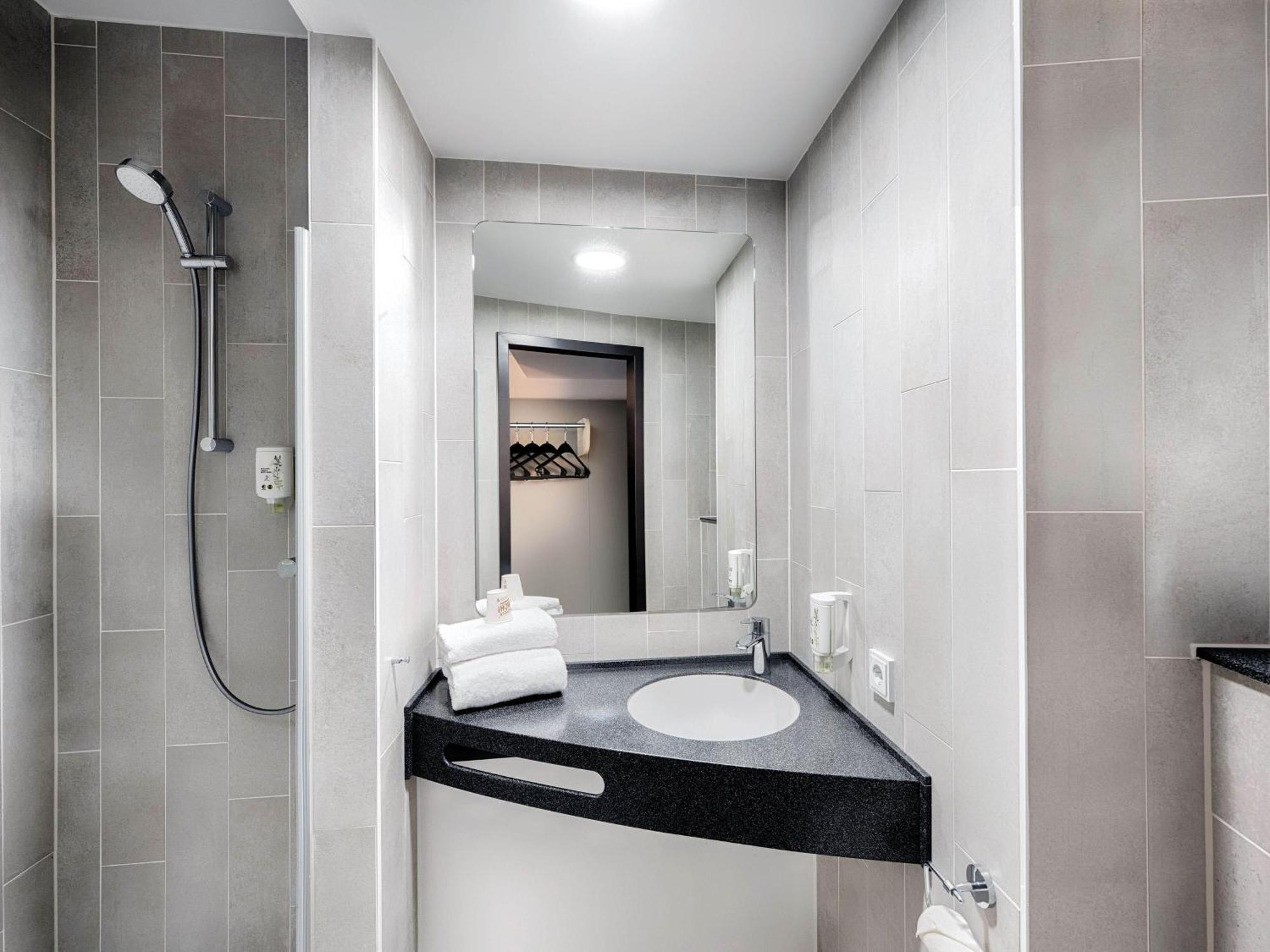 B&B Hotel Offenburg-Hbf Kültér fotó